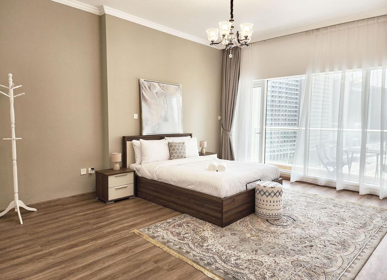 Rh- Luxurious Retreat, Spacious 01 Bedroom Near Burj Khalifa And Mall Dubai